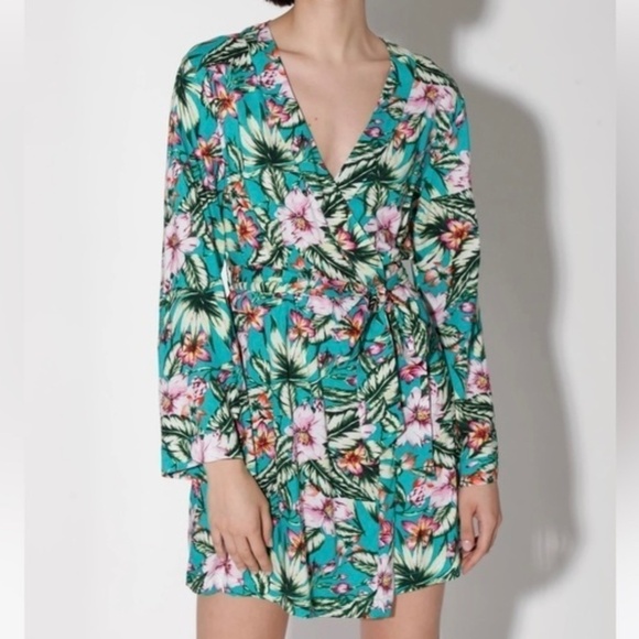 NWOT - Walter Baker Jubilee tropical kimono sleeve mini dress - Picture 2 of 12